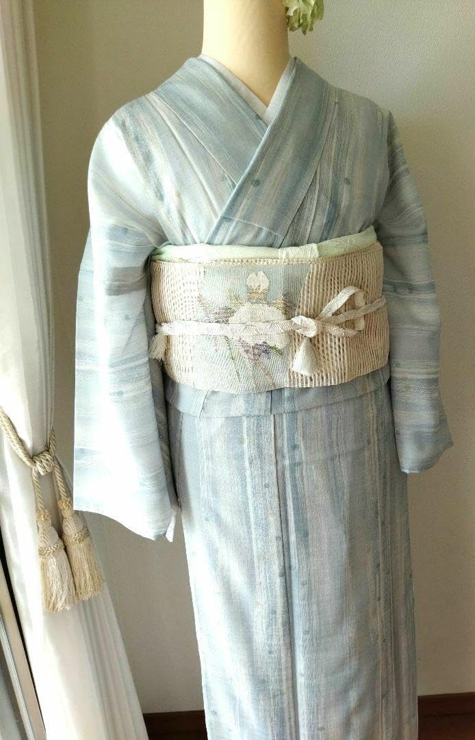 吉徳 雅工房桐箱入 京都西陣特選東帯十二単 刺繍親王飾り 雛人形】京十